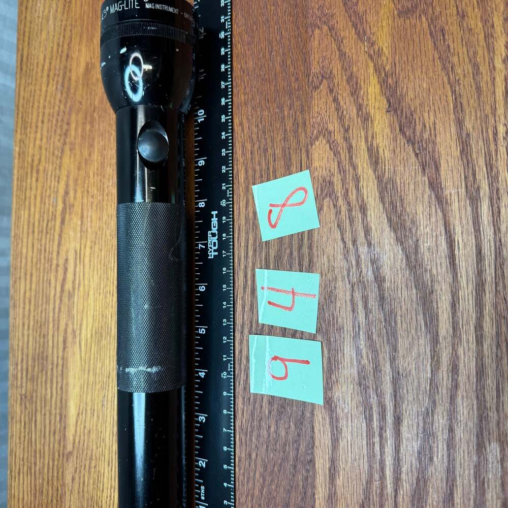 Maglite‎ 3-D Cell WORKS Black Incandescent Flashlight batteries not included